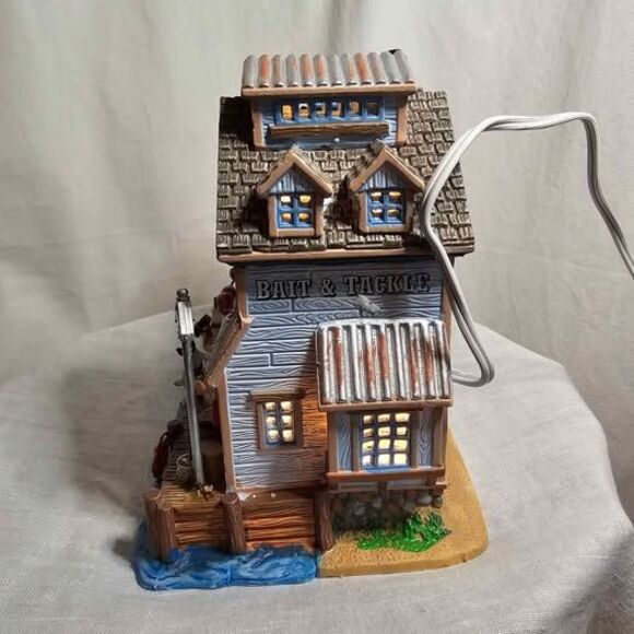 Lemax Christmas Village Dockside Bait and Tackle Building - Picture 5 of 6